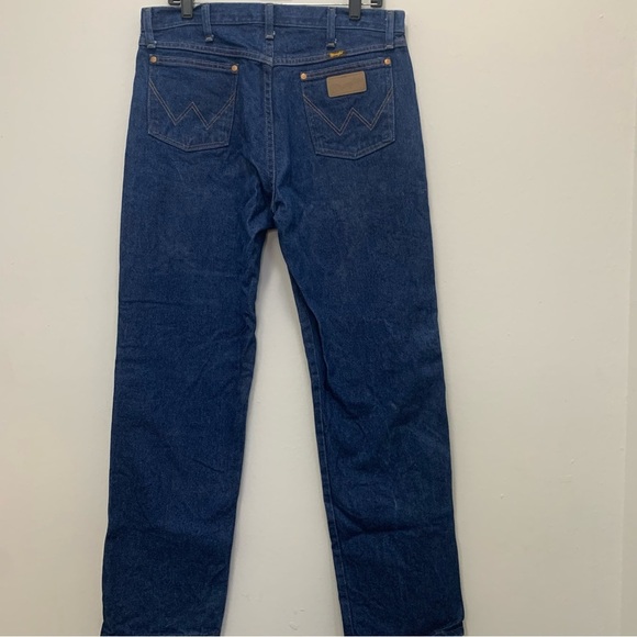 Wrangler Jeans Size 34x32 - Picture 4 of 9